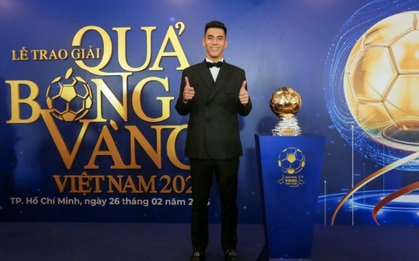 Tiến Linh được báo Trung Quốc ca ngợi vì hành động đẹp sau khi đoạt Quả bóng vàng