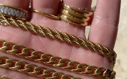 5 cách làm sáng vàng 18K tại nhà không cần mang ra tiệm khi trang sức có dấu hiệu “rỉ sét”