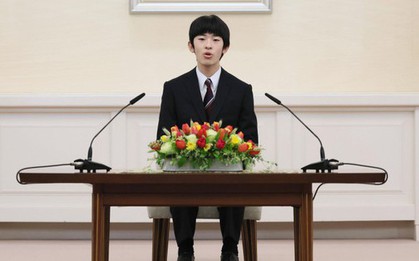 Hoàng tử Nhật Bản gây chú ý khi xuất hiện trong họp báo đầu tiên, hé lộ đam mê đặc biệt