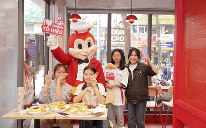 Jollibee Tô Hiệu “thay áo mới”: Không gian hiện đại, món ngon vẫn chất lượng