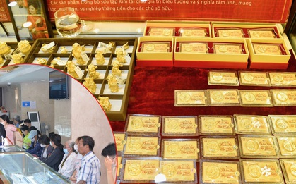 Người dân bán vàng quá đông, cửa hàng hết tiền mặt, dừng mua vào ngày giá vàng phá đỉnh