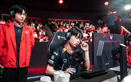 Gumayusi dự bị, Faker trở thành "nạn nhân" tiếp theo của T1 - Smash