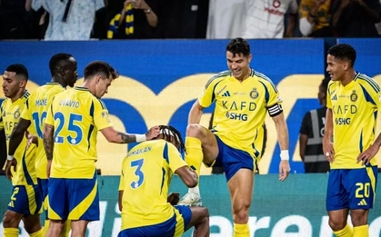 Video: Ronaldo ghi tuyệt phẩm, đồng đội tán thưởng bằng hành động bất ngờ