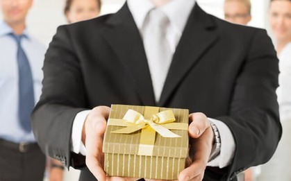 Sướng như cổ đông DIC Corp (DIG): Ngồi nhà họp ĐHĐCĐ được "ting ting", tối đa lên đến 10 triệu đồng, có 1 cổ phiếu cũng có tiền