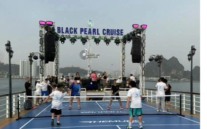 Quảng Ninh làm việc với chủ tàu tổ chức chơi Pickleball ngay giữa vịnh Hạ Long