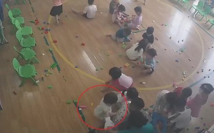 Bắc Ninh: Đình chỉ cô giáo mầm non bế trẻ vào góc lớp đánh liên tiếp