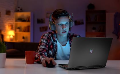 Acer Nitro V ProPanel 2025 - Laptop gaming với màn hình chuẩn màu sắc, tản nhiệt mát bậc nhất phân khúc