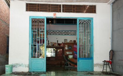 Đối tượng ngáo đá đập phá tài sản, cầm hung khí cố thủ