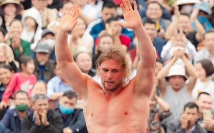 Thách đấu cao thủ wushu Việt Nam, Zakhar phải giảm 12kg trong 20 ngày