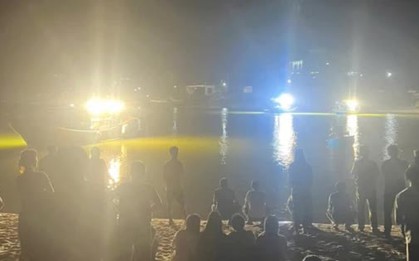 Quảng Bình: Hơn 200 người trắng đêm tìm kiếm 2 học sinh tắm sông mất tích