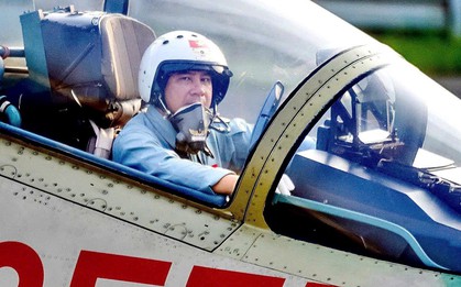 Áp lực của người dẫn đoàn "hổ mang chúa" Su30-MK2 bay trên nóc Dinh Độc Lập