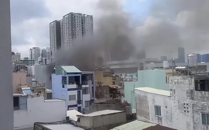 Cháy nhà ở quận 4, TP HCM