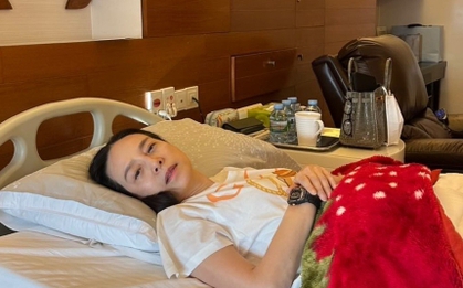 Vừa bỏ tiền túi cứu LĐBĐ Thái Lan, Madam Pang nhập viện