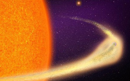 Một hành tinh tan chảy giữa trời, để lại vệt lửa 9 triệu km