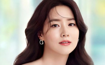 Lee Young Ae: “Tôi hôn chồng mỗi ngày”