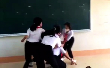 Lớp 7 đã "biết" kéo bè đánh bạn dã man, phải dạy môn bạo lực học đường từ lớp 1