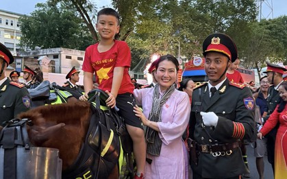 Ngọc Lan đưa con trai đi xem sơ duyệt diễu binh, "lăn lê bò toài" để có được khoảnh khắc này cùng các chiến sĩ