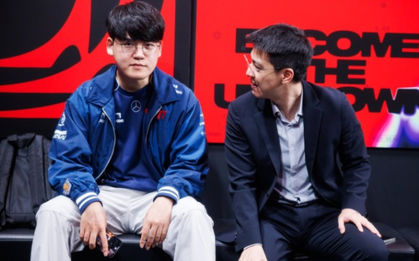 HLV KkOma chính thức khép lại drama T1 nhưng Gumayusi - Smash vẫn "chịu trận"