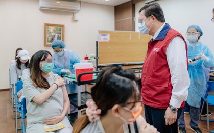 Mang thai lần 2, 3 có cần tiêm nhắc lại vắc xin sởi không?