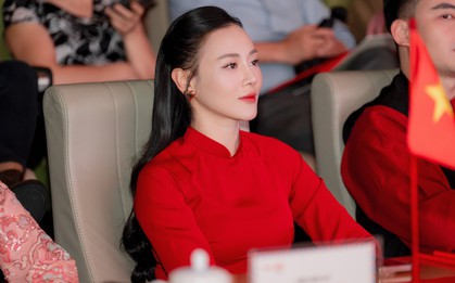 Phương Oanh diện áo dài đỏ trước thềm đại lễ 30/4, được khán giả khen truyền cảm hứng vì hành động này