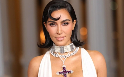 Kim “siêu vòng 3” thật đáng thương!