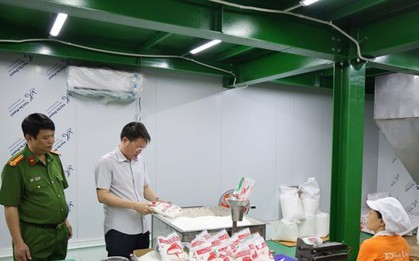 Cơ sở sản xuất dầu ăn, mì chính, hạt nêm giả tuồn hàng vào bếp ăn khu công nghiệp