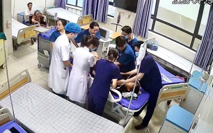 Bị người nhà bệnh nhân đấm đạp, y bác sĩ vẫn nỗ lực cấp cứu: Thông tin mới nhất