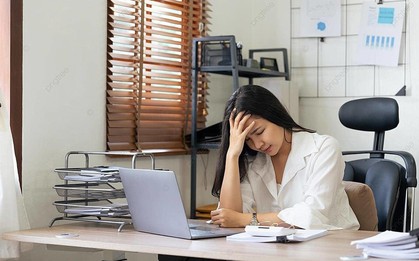 Kế toán nhận lệnh sếp, chuyển khoản 1,3 tỷ đồng cho lừa đảo, công ty khởi kiện đòi bồi thường, tòa phán: "Cô chỉ cần trả 10%, doanh nghiệp cũng có lỗi"
