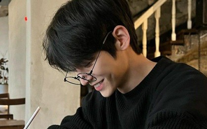 Dân văn phòng hỏi Grok: "Nghề nào có thể làm đến già?" - Đọc xong mà rùng mình vì thực tế quá phũ