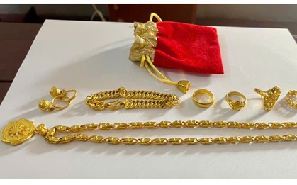 Khởi tố đối tượng đến nhà bạn gái chơi, 'tiện tay' trộm 21 chỉ vàng