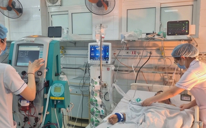 Uống thuốc mua trên mạng, người đàn ông nguy kịch