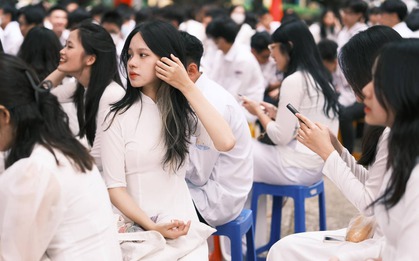 Điểm mặt 12 trường ĐỈNH nhất 12 khu tuyển sinh lớp 10 Hà Nội: Phụ huynh NHẤT ĐỊNH phải biết!