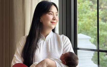 Mai Ngọc và con trai 10 ngày tuổi kỷ niệm 30/4 đầu đời bằng khoảnh khắc đặc biệt