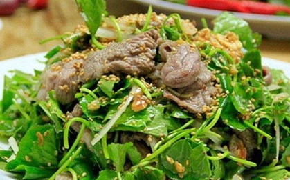 Rau "nhà nghèo" mọc dại hóa "thần dược", dân tình săn lùng khắp chợ với giá không tưởng