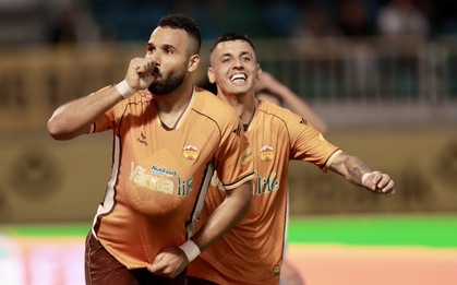 HAGL thắng sốc ở phút 99, gần như đập tan mộng vô địch V.League của HLV châu Âu