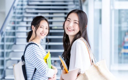 Chị khóa trên đỗ trường top đầu cả nước nói nhỏ với tôi: Muốn là sinh viên đỉnh đừng tiếc rẻ 3 món đầu tư này, cực nhưng rất đáng!
