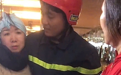 Thót tim cảnh người phụ nữ mắc kẹt trong thang máy phòng gym ở TP HCM