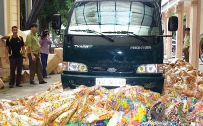 Thủ tướng: Lập tổ công tác đặc biệt, mở đợt tấn công cao điểm truy quét hàng giả