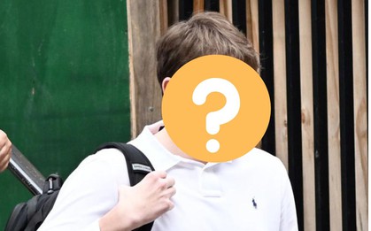 Đệ nhất công tử nước Mỹ Barron Trump gây sốc với diện mạo mới khó nhận ra