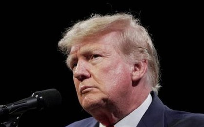 Ông Trump chúc ông Biden chóng bình phục