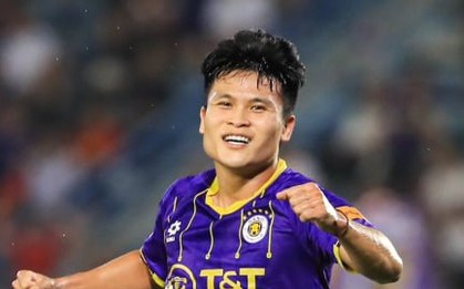 Cầu thủ triệu USD chấn thương, HLV Kim Sang-sik không cần lo