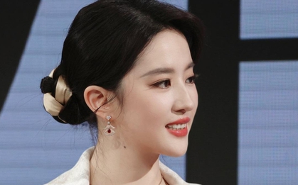 Lưu Diệc Phi 17 tuổi đẹp hết phần thiên hạ: Năm ấy xem mà tưởng tiên nữ giáng trần, sao hoàn mỹ như vậy được?