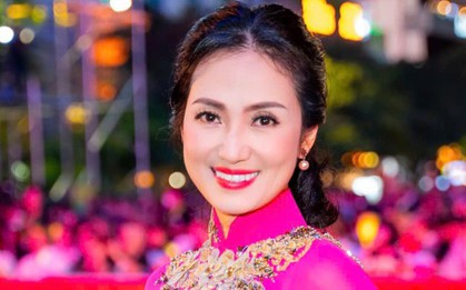 Nữ MC góp giọng trong thời khắc trọng đại của Lễ kỷ niệm 30/4