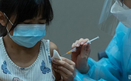 Tình hình COVID-19 tại châu Á: Nhiều nơi kêu gọi tiêm vắc-xin tăng cường