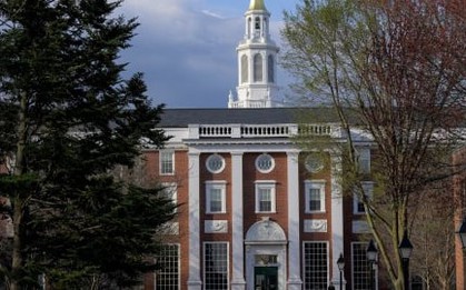 Sinh viên quốc tế ảnh hưởng thế nào khi Harvard bị buộc dừng tuyển sinh?
