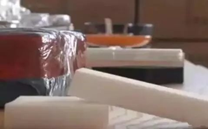 Thứ này có hàm lượng formaldehyde vượt chuẩn gấp 50 lần, có thể gây ung thư, nhà nào cũng có!