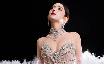 “Mỹ nhân đẹp nhất showbiz” tiều tụy héo mòn vì siết cân đến trơ cả xương