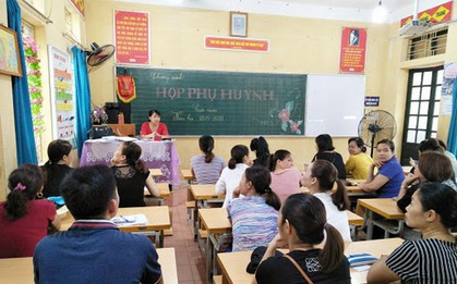 Nhìn cách cha mẹ đi họp phụ huynh là đoán được tương lai một đứa trẻ: Có 3 điểm khác biệt ở những bậc cha mẹ thông minh!