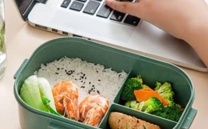 Tôi ăn trưa ở quán chỉ mất 30 nghìn, tự nấu tốn 60 nghìn đồng