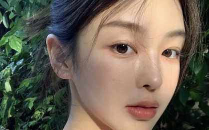 Thứ nước màu đỏ ngon bổ rẻ chính là “spa di động” cho da trong mỗi kì nghỉ: Cản nắng, cấp ẩm, tái tạo collagen rất tốt!